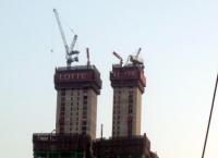 Hà Nội: Gãy cẩu tháp ở tòa nhà 70 tầng, hàng trăm người hoảng loạn